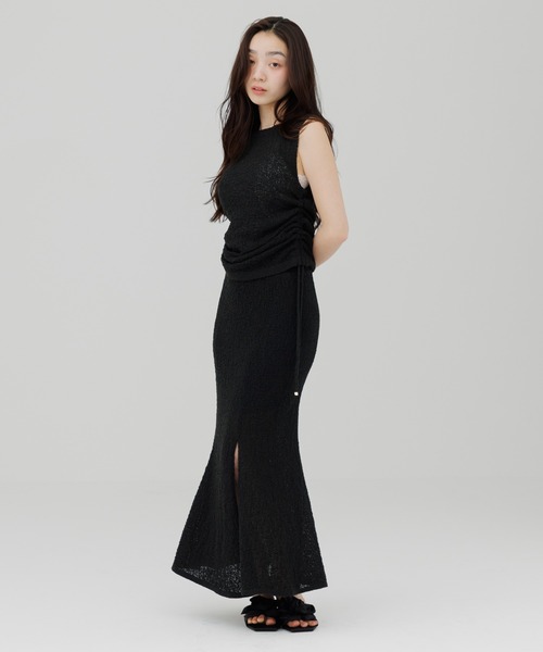 SENEE(セニー)の「soft knit slit long skirt(ソフトニットスリットロングスカート)(スカート・レディース・アイボリー/サンドベージュ/ブラック・MEDIUM/SMALL)」の6枚目の写真