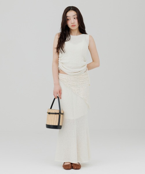 SENEE(セニー)の「soft knit slit long skirt(ソフトニットスリットロングスカート)(スカート・レディース・アイボリー/サンドベージュ/ブラック・MEDIUM/SMALL)」の13枚目の写真