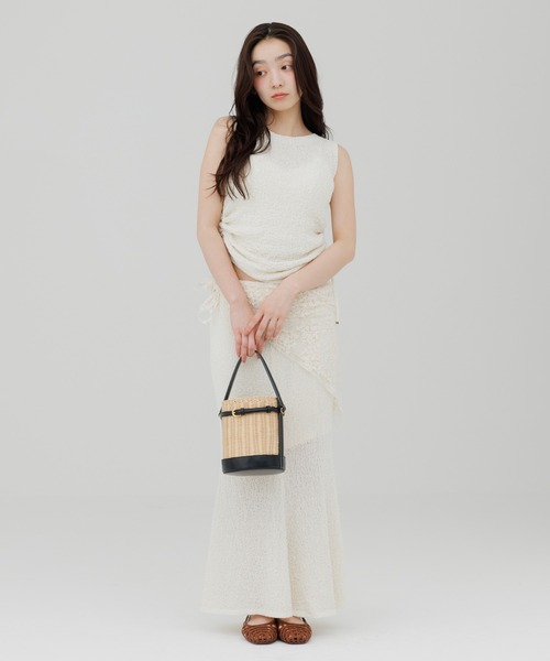 SENEE(セニー)の「soft knit slit long skirt(ソフトニットスリットロングスカート)(スカート・レディース・アイボリー/サンドベージュ/ブラック・MEDIUM/SMALL)」の14枚目の写真