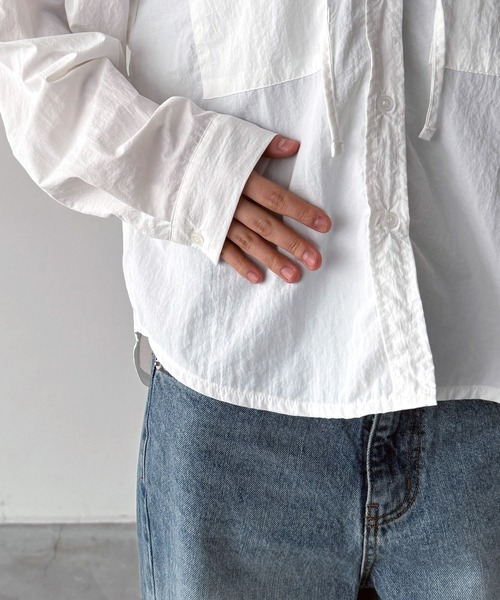 CANAL JEAN(キャナルジーン)の「El mar ナイロンパーカーシャツ(シャツ/ブラウス・レディース・ネイビー/ホワイト・ONE SIZE)」の3枚目の写真