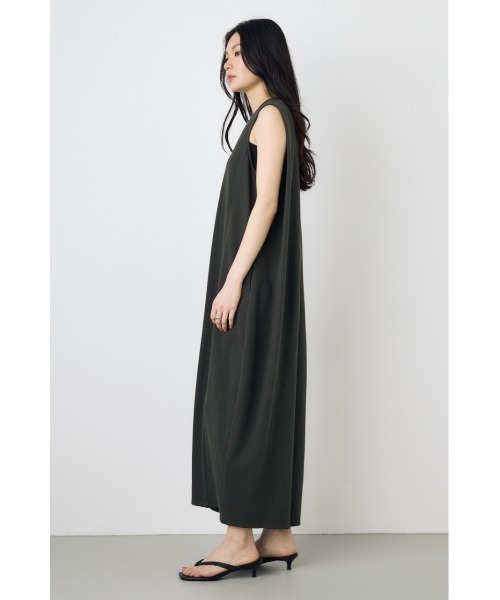 AZUL by moussy（アズールバイマウジー）の「【身長/骨格別着用画像あり】オーバルカットワンピース　春服　夏服　ノースリーブ（ワンピース・レディース・ライトブラック/ライム/ブラウン・SMALL/MEDIUM）」の7枚目の写真