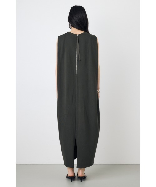 AZUL by moussy（アズールバイマウジー）の「【身長/骨格別着用画像あり】オーバルカットワンピース　春服　夏服　ノースリーブ（ワンピース・レディース・ライトブラック/ライム/ブラウン・SMALL/MEDIUM）」の8枚目の写真