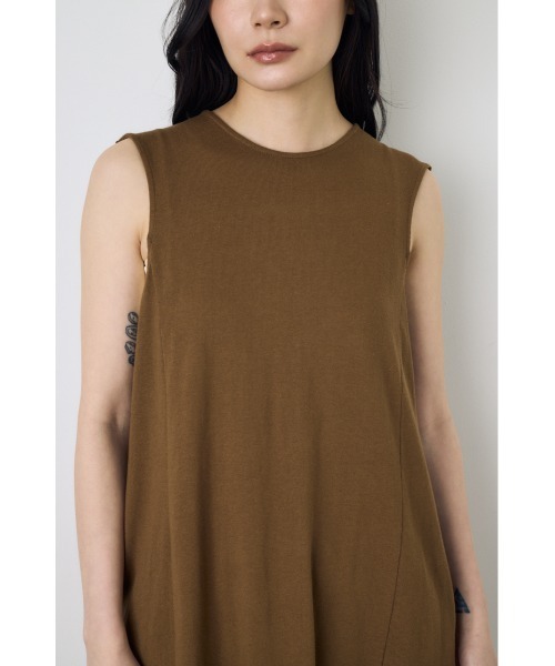 AZUL by moussy（アズールバイマウジー）の「【身長/骨格別着用画像あり】オーバルカットワンピース　春服　夏服　ノースリーブ（ワンピース・レディース・ライトブラック/ライム/ブラウン・SMALL/MEDIUM）」の19枚目の写真