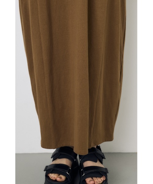 AZUL by moussy（アズールバイマウジー）の「【身長/骨格別着用画像あり】オーバルカットワンピース　春服　夏服　ノースリーブ（ワンピース・レディース・ライトブラック/ライム/ブラウン・SMALL/MEDIUM）」の21枚目の写真