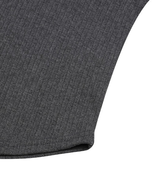 MUCENT（ムセント）の「A'GEM/9 × .kom 『MUCENT/ムセント』AMANE PUNCHING EYELET REGLAN HALF HOOD T/AMANE パンチング アイレット ラグラン フード付き半袖Tシャツ（Tシャツ/カットソー・レディース・チャコールグレー/ブラック・FREE）」の5枚目の写真