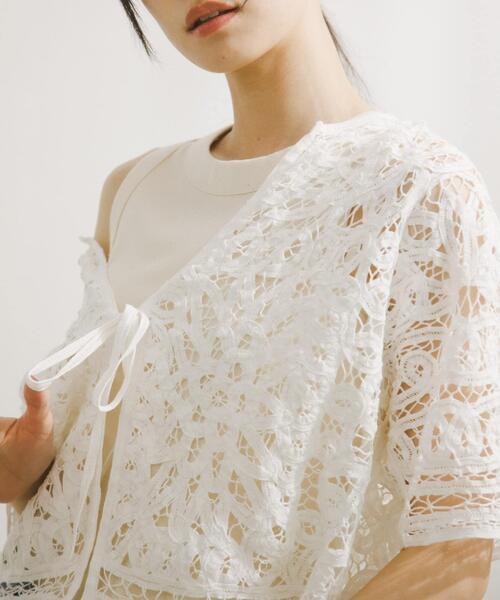 URBAN RESEARCH DOORS(アーバンリサーチドアーズ)の「Batten Lace Cotton Blouse(シャツ/ブラウス・レディース・オフホワイト・FREE)」の3枚目の写真