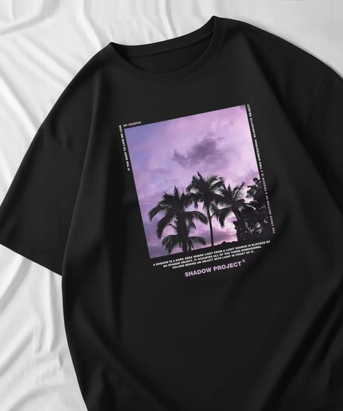 JOHNNY WOLF(ジョニーウルフ)の「FITTOA オーバーサイズ プリント Tシャツ(Tシャツ/カットソー・メンズ・ブラック系2/ホワイト系3/ホワイト系2/ホワイト系1/ブラック×レッド/ブラック/ブラック系1/ホワイト/パープル系その他/ブルー系その他・M/XL/L)」の10枚目の写真