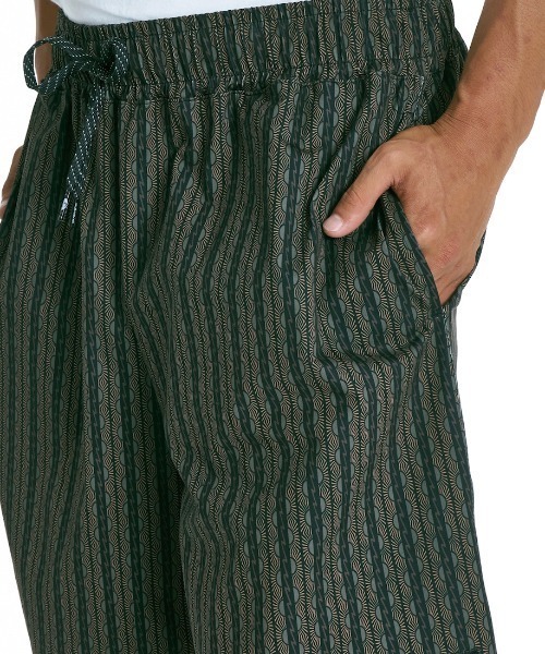 Quiksilver(クイックシルバー)の「クイックシルバー QUIKSILVER SIGN BAGGY SHORTS(その他パンツ・メンズ・チャコールグレー/ブラック・M/L/LL)」の7枚目の写真