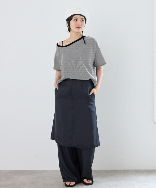 IENA（イエナ）の「FOLKIN' VIOLETTE ROOM ASYMMETRY TEE Tシャツ FVR24407（Tシャツ/カットソー・レディース・ブルー/ブラック・36）」の3枚目の写真