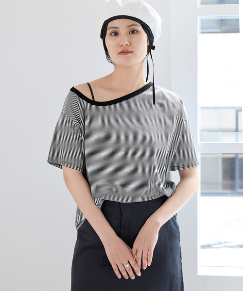 IENA（イエナ）の「FOLKIN' VIOLETTE ROOM ASYMMETRY TEE Tシャツ FVR24407（Tシャツ/カットソー・レディース・ブルー/ブラック・36）」の5枚目の写真