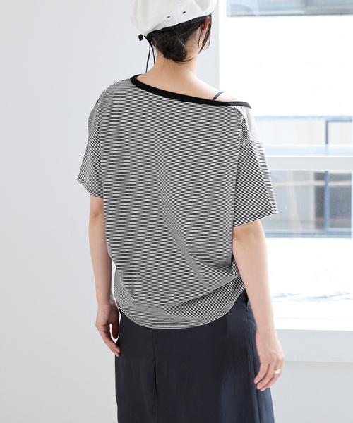 IENA（イエナ）の「FOLKIN' VIOLETTE ROOM ASYMMETRY TEE Tシャツ FVR24407（Tシャツ/カットソー・レディース・ブルー/ブラック・36）」の8枚目の写真