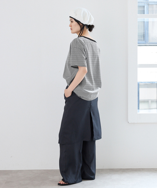 IENA（イエナ）の「FOLKIN' VIOLETTE ROOM ASYMMETRY TEE Tシャツ FVR24407（Tシャツ/カットソー・レディース・ブルー/ブラック・36）」の11枚目の写真