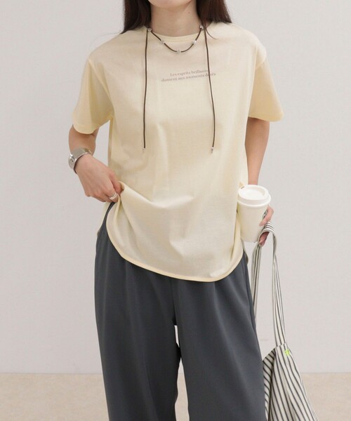 fredy emue(フレディエミュ)の「シルケットラウンドヘムTシャツ(Tシャツ/カットソー・レディース・イエロー/オフホワイト/ベージュ/チャコールグレー・38)」の20枚目の写真