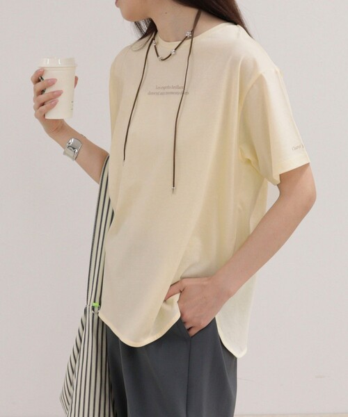 fredy emue(フレディエミュ)の「シルケットラウンドヘムTシャツ(Tシャツ/カットソー・レディース・イエロー/オフホワイト/ベージュ/チャコールグレー・38)」の21枚目の写真