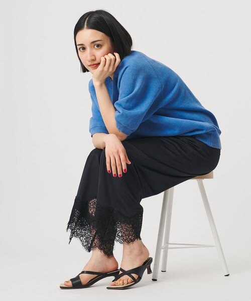 BEAUTY&YOUTH UNITED ARROWS(ビューティーアンドユースユナイテッドアローズ)の「レザーライク サムリング クロス サンダル(サンダル・レディース・ブラック/ブラウン系・36/37/38)」の4枚目の写真