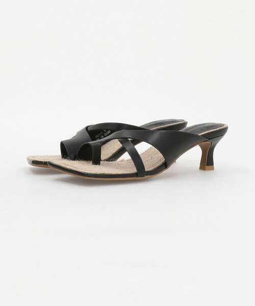 BEAUTY&YOUTH UNITED ARROWS(ビューティーアンドユースユナイテッドアローズ)の「レザーライク サムリング クロス サンダル(サンダル・レディース・ブラック/ブラウン系・36/37/38)」の8枚目の写真