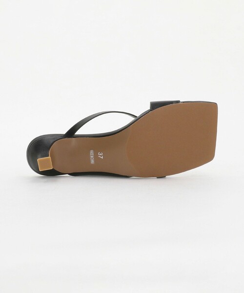 BEAUTY&YOUTH UNITED ARROWS(ビューティーアンドユースユナイテッドアローズ)の「レザーライク サムリング クロス サンダル(サンダル・レディース・ブラック/ブラウン系・36/37/38)」の12枚目の写真