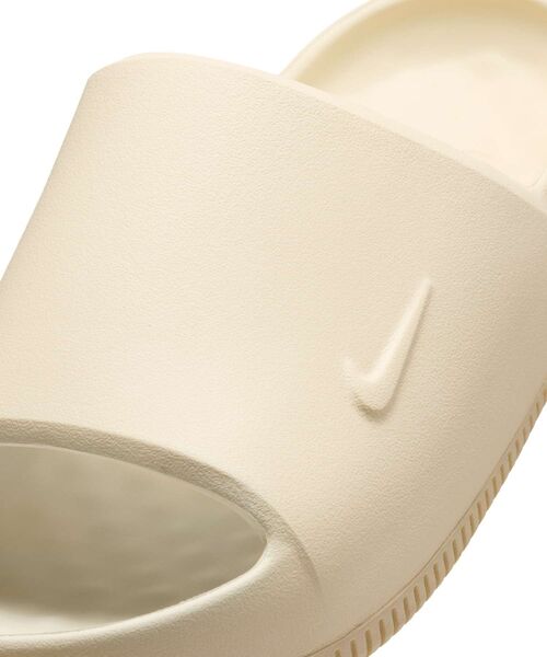 NIKE(ナイキ)の「ナイキ カーム 2.0 メンズスライド / Nike Calm 2.0 Men's Slides IB0183-101 Coconut Milk(サンダル・メンズ・ホワイト系その他2・24/25/26/27/28/29/30)」の6枚目の写真