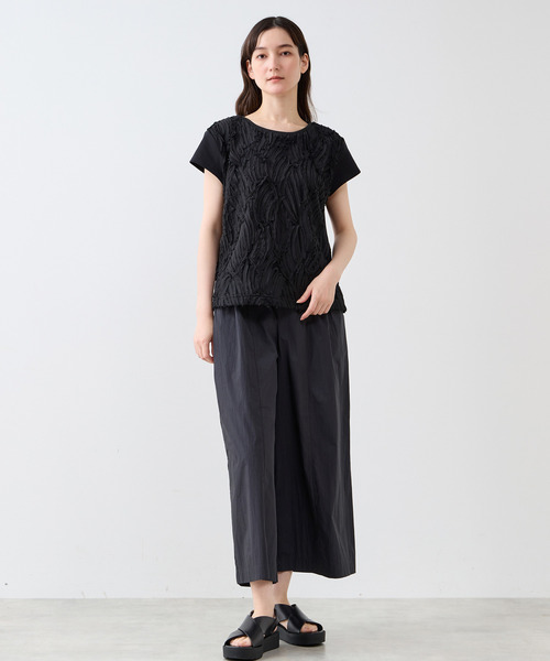 LOGEMENT DE CLAIRE(ロジュモンドクレール)の「【LOURMARIN】テープチュール刺しゅうプルオーバー(Tシャツ/カットソー・レディース・ブラック/アイボリー・FREE)」の10枚目の写真