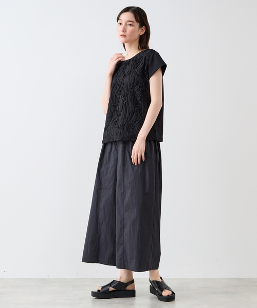 LOGEMENT DE CLAIRE(ロジュモンドクレール)の「【LOURMARIN】テープチュール刺しゅうプルオーバー(Tシャツ/カットソー・レディース・ブラック/アイボリー・FREE)」の12枚目の写真