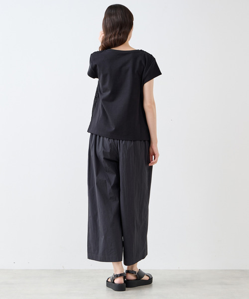 LOGEMENT DE CLAIRE(ロジュモンドクレール)の「【LOURMARIN】テープチュール刺しゅうプルオーバー(Tシャツ/カットソー・レディース・ブラック/アイボリー・FREE)」の14枚目の写真