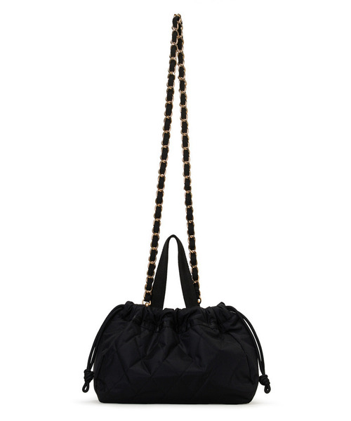LeSportsac(レスポートサック)の「CHAIN E/W DRAWSTRING BAG ミッドナイトキルトチェーン(ショルダーバッグ・レディース・ブラック・FREE)」の7枚目の写真