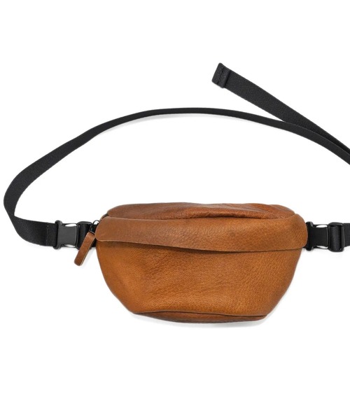 macromauro(マクロマウロ)の「【macromauro】 DEER LEATHER WAIST BAG M(ボディバッグ/ウエストポーチ・メンズ・ブラック/ブラウン・MEDIUM)」の15枚目の写真