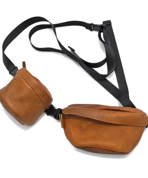 macromauro(マクロマウロ)の「【macromauro】 DEER LEATHER WAIST BAG M(ボディバッグ/ウエストポーチ・メンズ・ブラック/ブラウン・MEDIUM)」の20枚目の写真