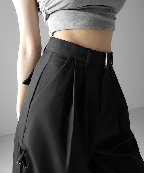 me+em select(ミームセレクト)の「【 2color /4size 】レースアップダブルタックワイドスラックス / laceup double tack wide slacks(スラックス・レディース・ブラック/アイボリー・LARGE/MEDIUM/SMALL/X-SMALL)」の10枚目の写真