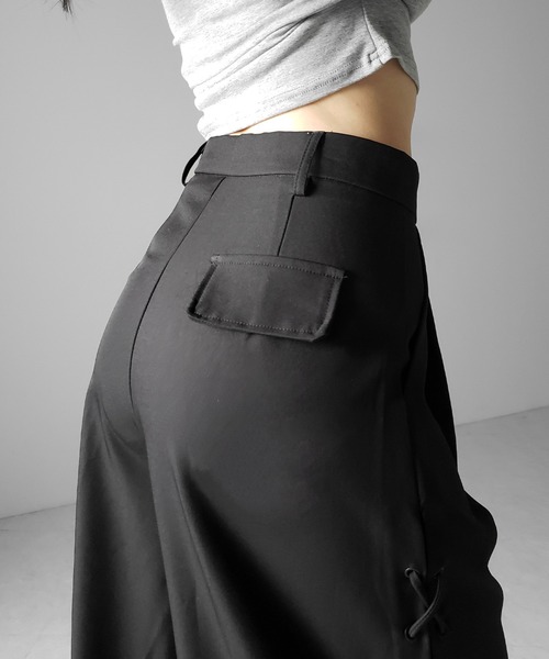 me+em select(ミームセレクト)の「【 2color /4size 】レースアップダブルタックワイドスラックス / laceup double tack wide slacks(スラックス・レディース・ブラック/アイボリー・LARGE/MEDIUM/SMALL/X-SMALL)」の11枚目の写真