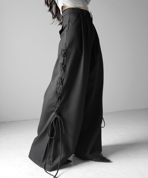 me+em select(ミームセレクト)の「【 2color /4size 】レースアップダブルタックワイドスラックス / laceup double tack wide slacks(スラックス・レディース・ブラック/アイボリー・LARGE/MEDIUM/SMALL/X-SMALL)」の21枚目の写真