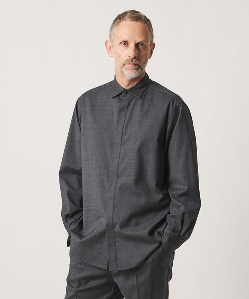 SOVEREIGN(ソブリン)の「<SOVEREIGN>フライフロントシャツ ヨコストレッチ(シャツ/ブラウス・メンズ・ネイビー/グレー系・L/M)」の1枚目の写真