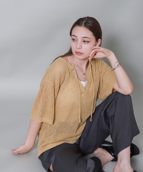 libelle more(リベル モア)の「キーネック透かし編みメッシュニット(ニット/セーター・レディース・ボルドー/イエロー/ブルーグレー/ブラック・M)」の11枚目の写真