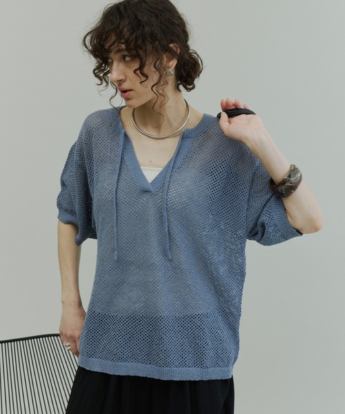 libelle more(リベル モア)の「キーネック透かし編みメッシュニット(ニット/セーター・レディース・ボルドー/イエロー/ブルーグレー/ブラック・M)」の13枚目の写真