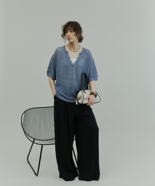 libelle more(リベル モア)の「キーネック透かし編みメッシュニット(ニット/セーター・レディース・ボルドー/イエロー/ブルーグレー/ブラック・M)」の16枚目の写真