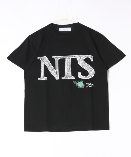 TOGA(トーガ)の「TOGA×NTS Print T-shirt TOGA×NTS(Tシャツ/カットソー・レディース・ブラック/ホワイト・SMALL/MEDIUM)」の9枚目の写真