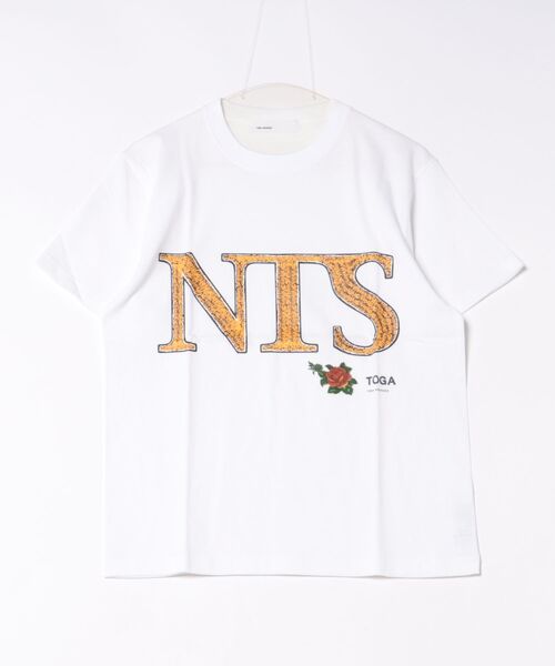 TOGA(トーガ)の「TOGA×NTS Print T-shirt TOGA×NTS(Tシャツ/カットソー・レディース・ブラック/ホワイト・SMALL/MEDIUM)」の8枚目の写真