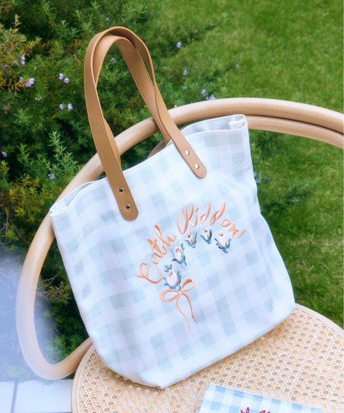 Cath Kidston(キャスキッドソン)の「エンブロイダリーギンガムトートバッグ Painted Gingham(トートバッグ・レディース・ミント/サックスブルー・FREE)」の11枚目の写真