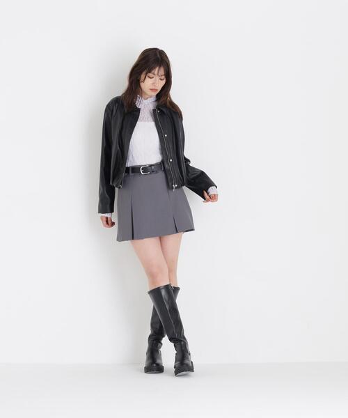NATURAL BEAUTY BASIC(ナチュラルビューティーベーシック)の「フェイクレザーステンカラーブルゾン(ブルゾン・レディース・ブラウン/ブラック・SMALL/MEDIUM)」の5枚目の写真