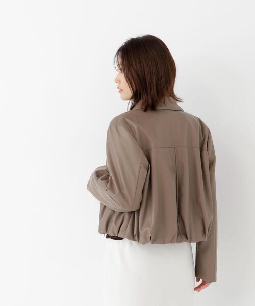 NATURAL BEAUTY BASIC(ナチュラルビューティーベーシック)の「フェイクレザーステンカラーブルゾン(ブルゾン・レディース・ブラウン/ブラック・SMALL/MEDIUM)」の21枚目の写真