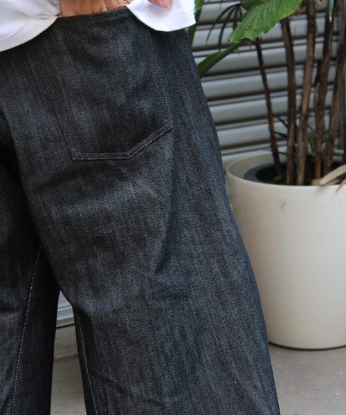 NVRFRGT(ネヴァーフォーゲット)の「NVRFRGT / ネヴァーフォーゲット WISM 別注 3D WIDELEG JORTS(その他パンツ・メンズ・ネイビー/ブラック・3/1/2)」の11枚目の写真