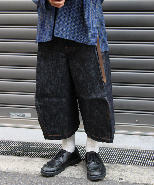 NVRFRGT(ネヴァーフォーゲット)の「NVRFRGT / ネヴァーフォーゲット WISM 別注 3D WIDELEG JORTS(その他パンツ・メンズ・ネイビー/ブラック・3/1/2)」の15枚目の写真