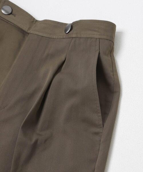 URBAN RESEARCH DOORS(アーバンリサーチドアーズ)の「ボタンポイントパンツ(その他パンツ・レディース・ブラック/カーキ・MEDIUM/SMALL)」の5枚目の写真