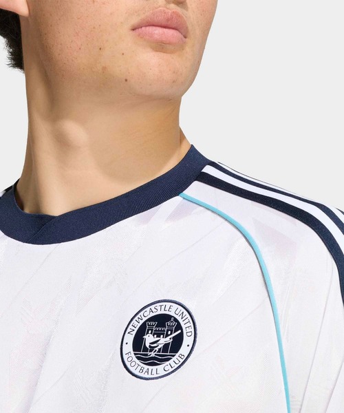 adidas(アディダス)の「Newcastle United FC Originals Jersey / アディダス adidas(Tシャツ/カットソー・メンズ・ホワイト・MEDIUM/SMALL/X-LARGE/XX-LARGE/XXX-LARGE/LARGE)」の3枚目の写真