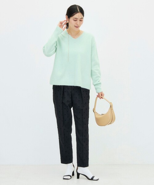 NOLLEY’S（ノーリーズ）の「《手洗い可能》ヘアリーVネックプルオーバー（ニット/セーター・レディース・ブラック/ベージュ/ブラウン/ミント・38）」の15枚目の写真