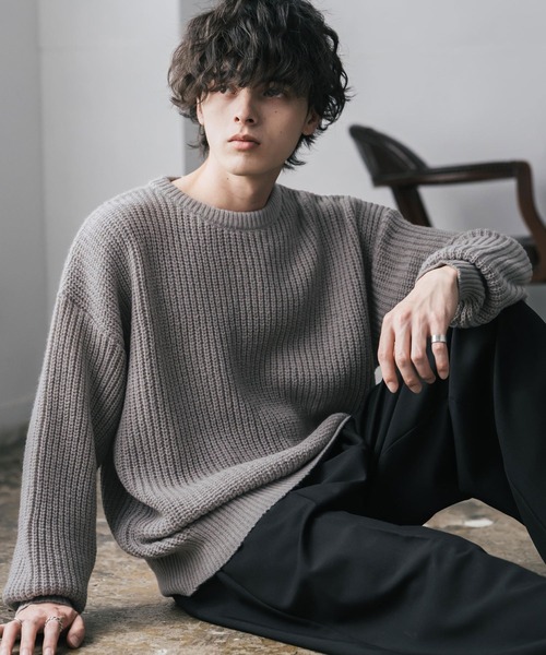 Rocky Monroe(ロッキーモンロー)の「新色追加 オーバーサイズ畦編みクルーネック長袖ニットセーター(ニット/セーター・メンズ・ベージュ/ネイビー/チャコール/ホワイト系/ピンク/グレー系/マスタード/オフホワイト/ブラウン/ブラック/グレー/レッド/ブラック系/ブルー/ブルーグリーン/モスグリーン/ワイン・L/XL/M)」の5枚目の写真