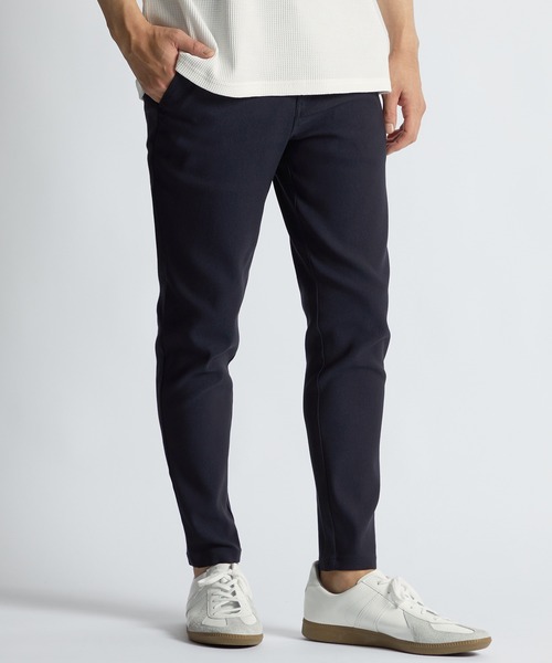 LANVIN en Bleu(ランバンオンブルー)の「超伸縮「ガムストレッチ」スキニー イージーチノパン(チノパンツ・メンズ・アイボリー/ブラック/ネイビー/グレイッシュベージュ/ブルーグレー・46/52/50/48)」の10枚目の写真
