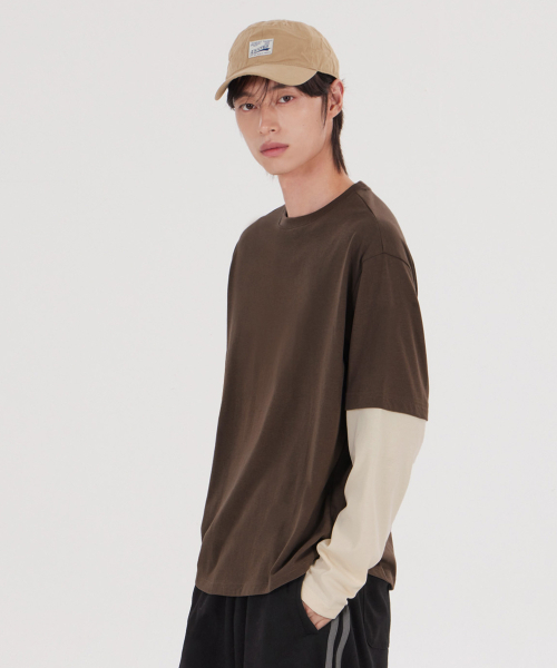 GLW（ジーエルダブリュ）の「[ユニセックス] レイヤードツートンロングスリーブTブラウン（Tシャツ/カットソー・メンズ・その他・SMALL/MEDIUM/LARGE/X-LARGE）」の2枚目の写真