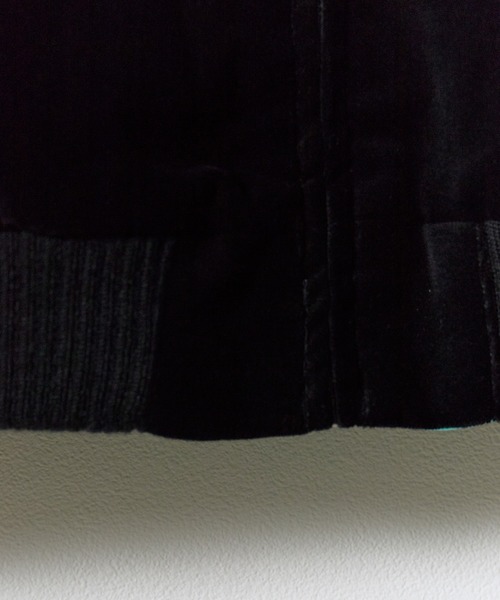 THRIFTY LOOK(スリフティールック)の「THRIFTY LOOK / スリフティールック FRANCE SOUVENIR BLOUSON フランス スーベニア ブルゾン スカジャン ボンバージャケット リバーシブル 別珍 ベロア サテン メンズ レディース 2026年 秋 秋服 冬 冬服(ブルゾン・メンズ・ブラック・MEDIUM/LARGE)」の6枚目の写真