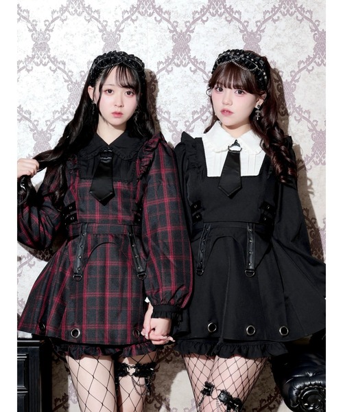 NOEMIE（ノエミー）の「ハトメ合皮リングネクタイセットアップ（ワンピース・レディース・レッド/ダークグレー/ブラック・M）」の4枚目の写真